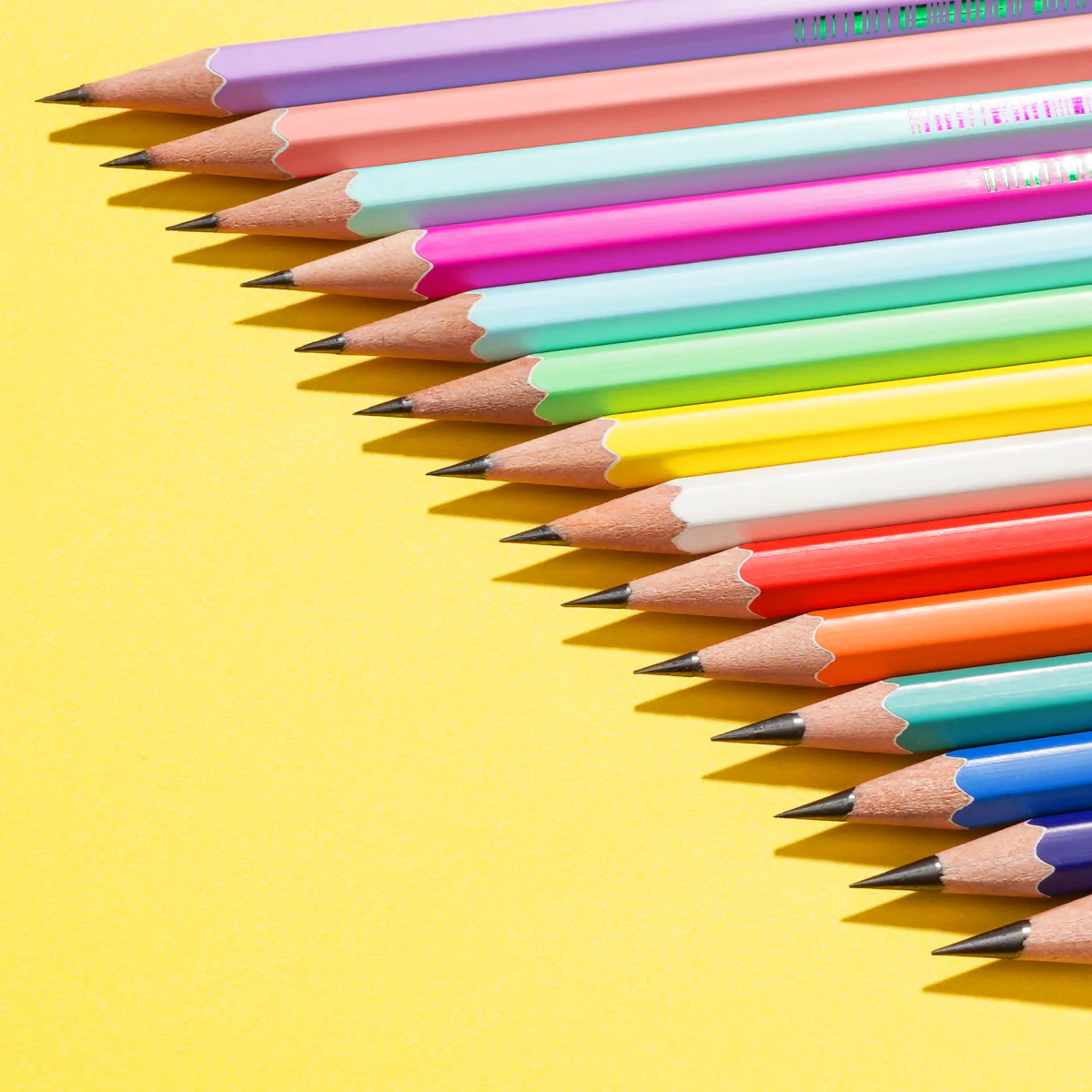 Arrtx Drawing Pencils 14 Pcs (4H - 8B) Artist Sketching Pencils - Image 9